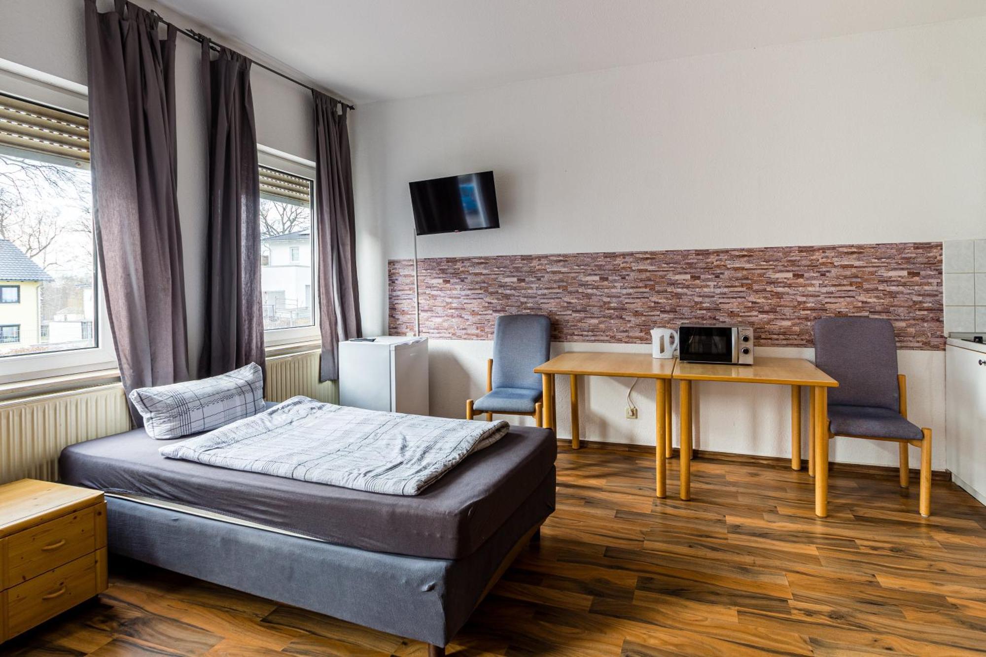Apartmenthaus In Chemnitz Fuer Monteure Exterior photo