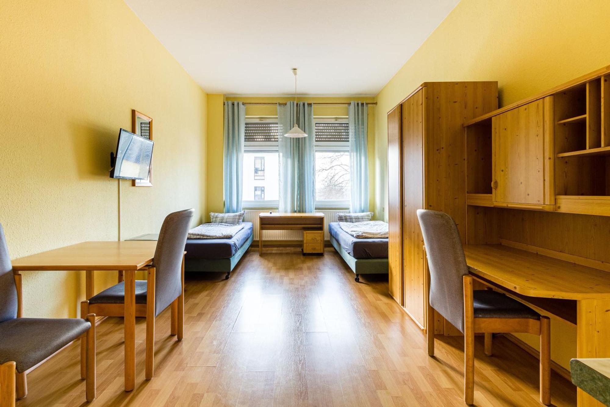 Apartmenthaus In Chemnitz Fuer Monteure Exterior photo